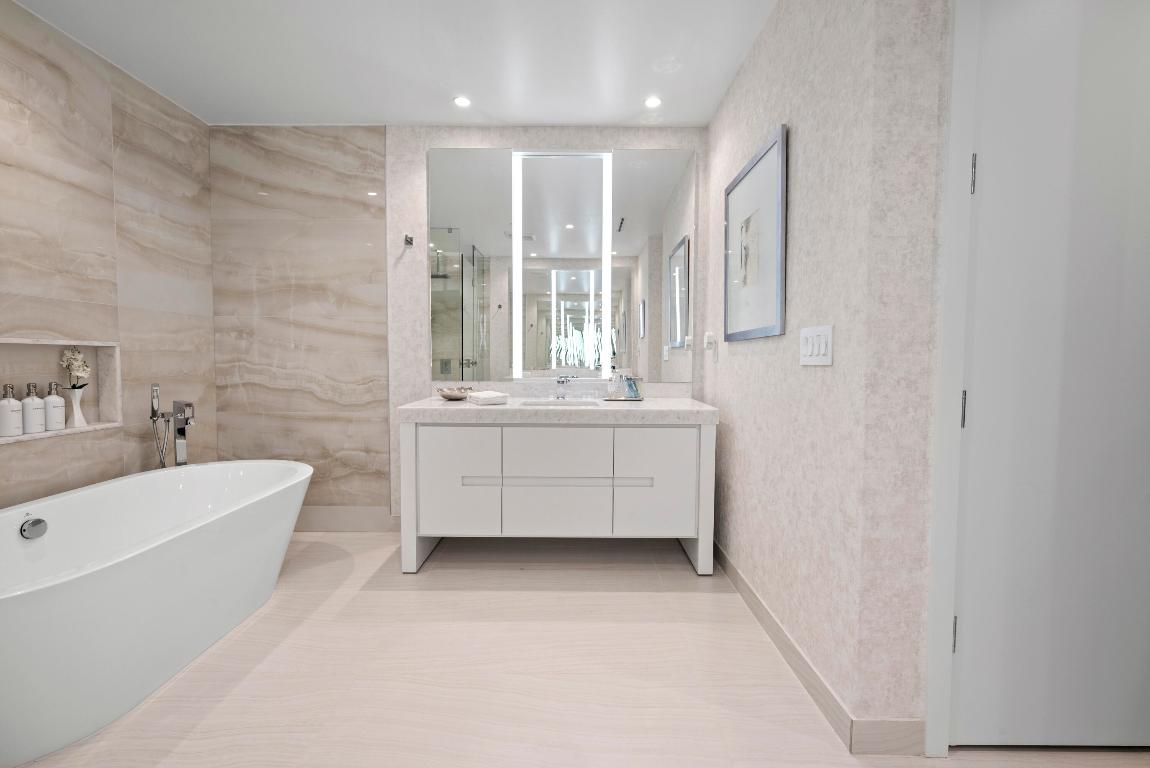 ALINA 220 BOCA RATON CONDO - Residential