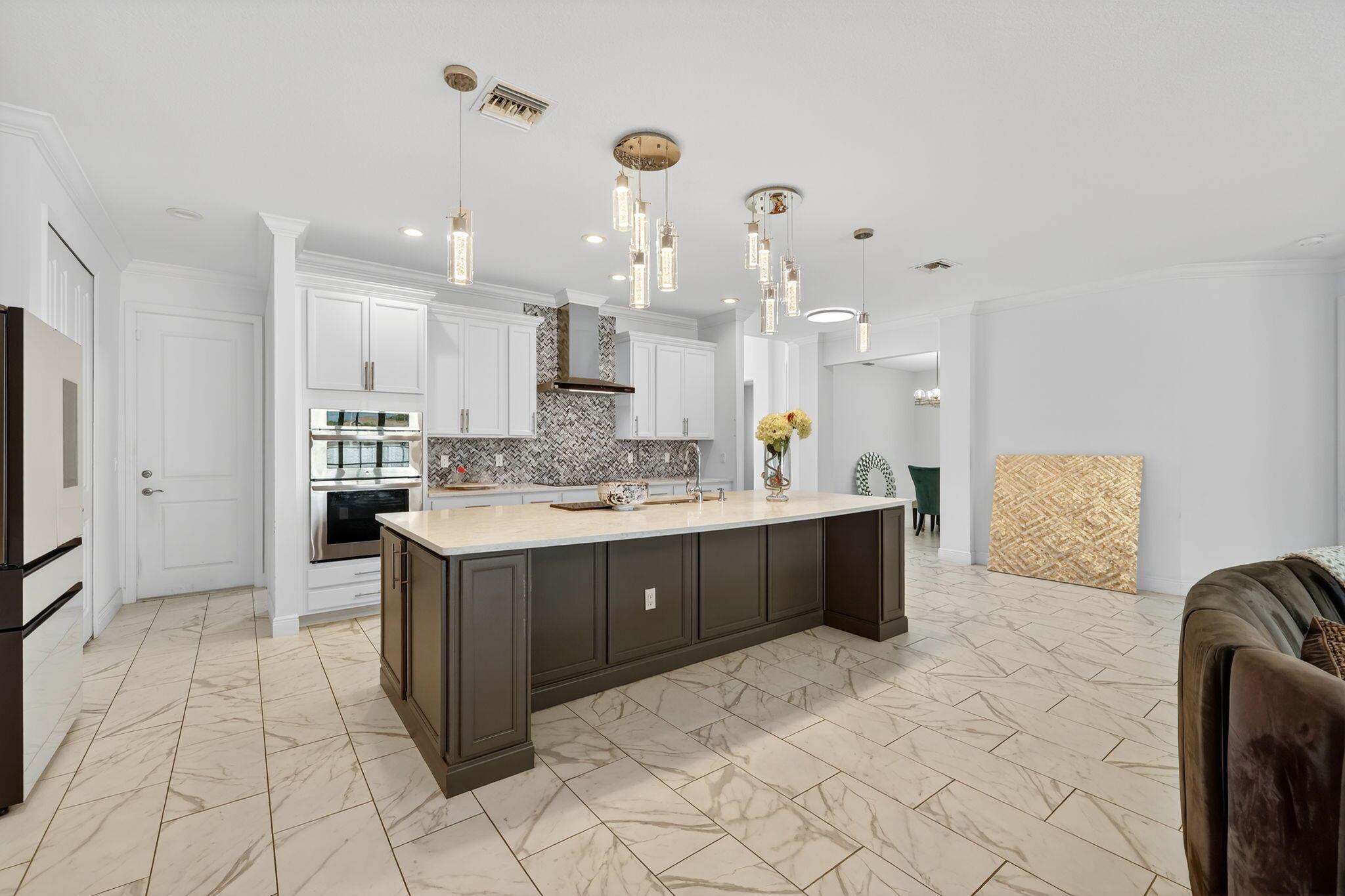 PORT ST LUCIE SECTION 33 - Residential