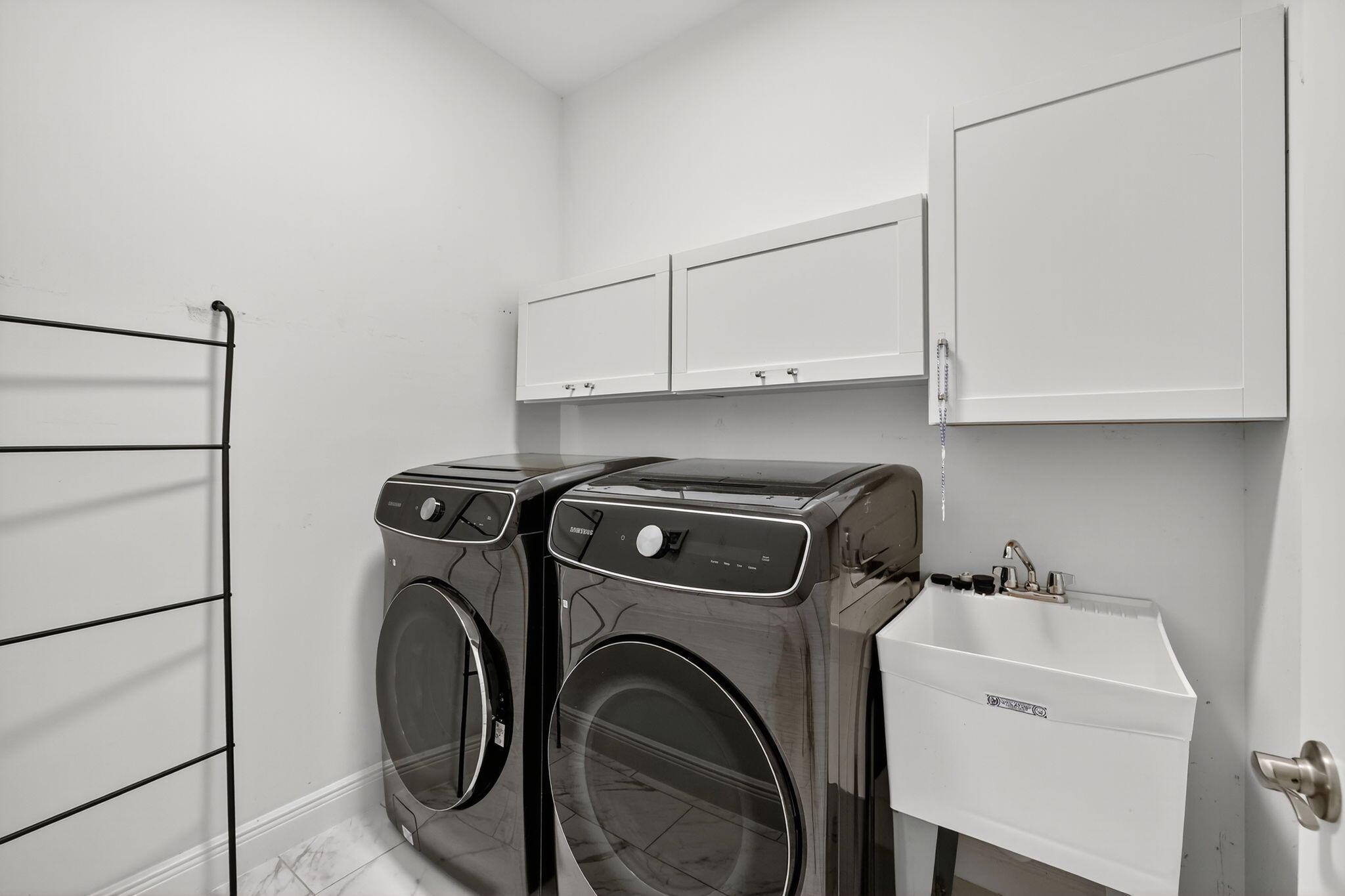 PORT ST LUCIE SECTION 33 - Residential