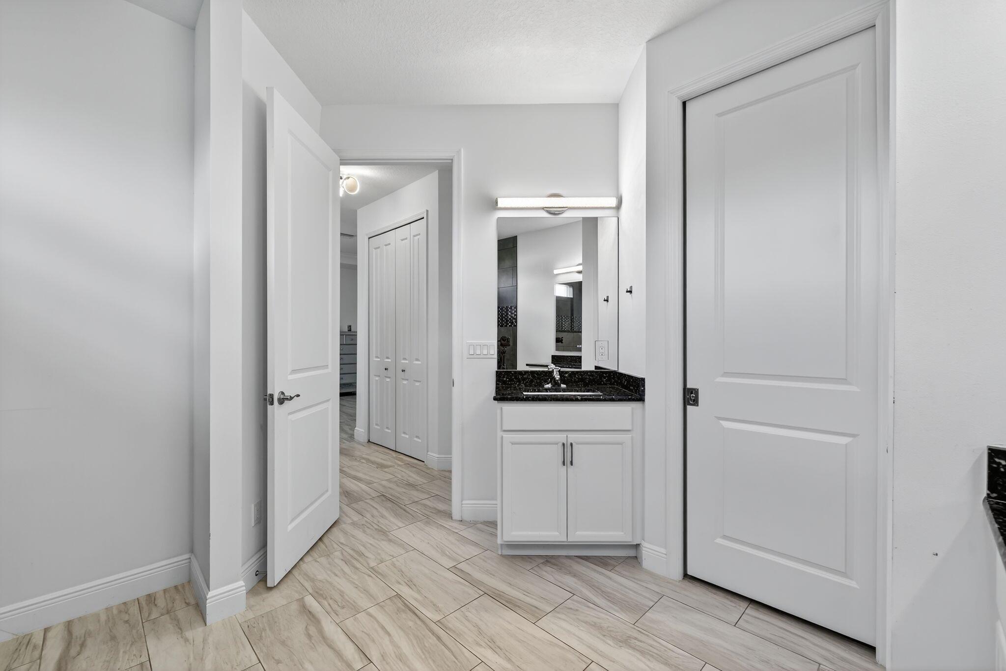 PORT ST LUCIE SECTION 33 - Residential