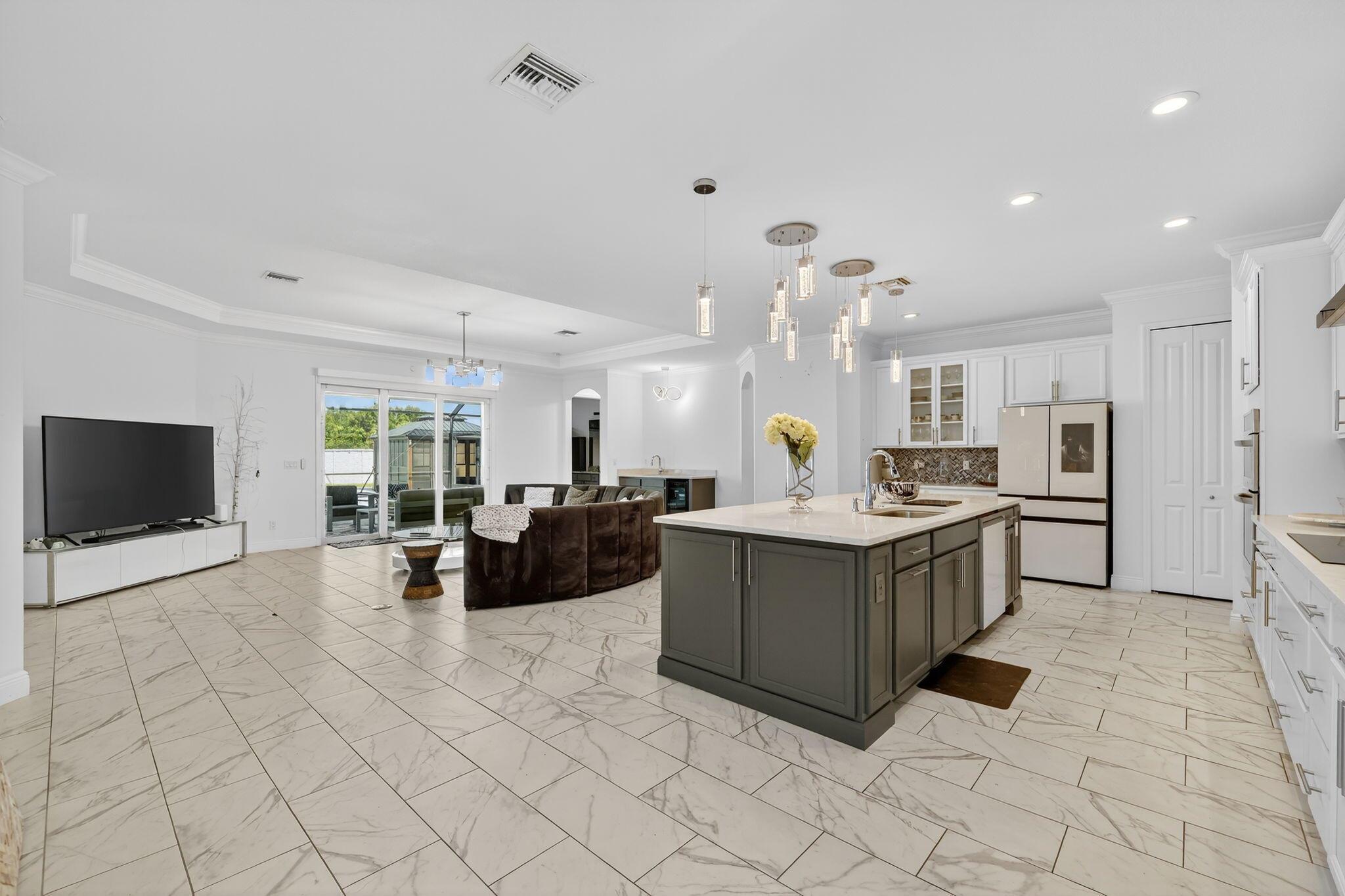 PORT ST LUCIE SECTION 33 - Residential