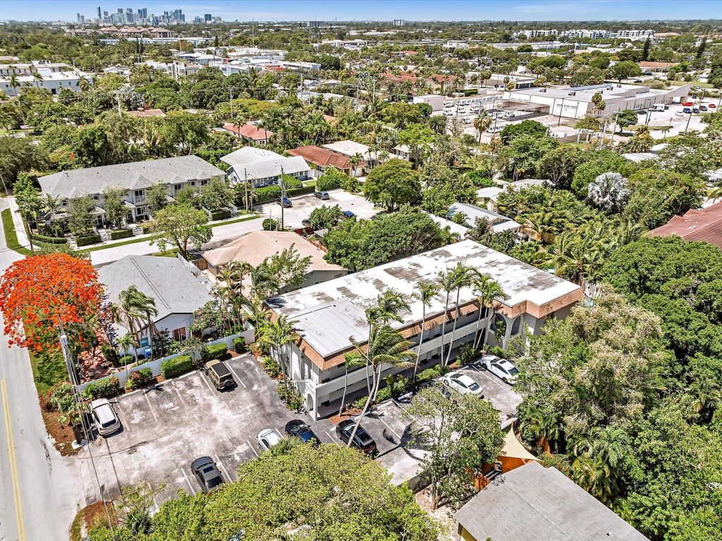 Photo of 3421 NE 15th Avenue #8, Oakland Park, FL 33334 (MLS # B26033840)