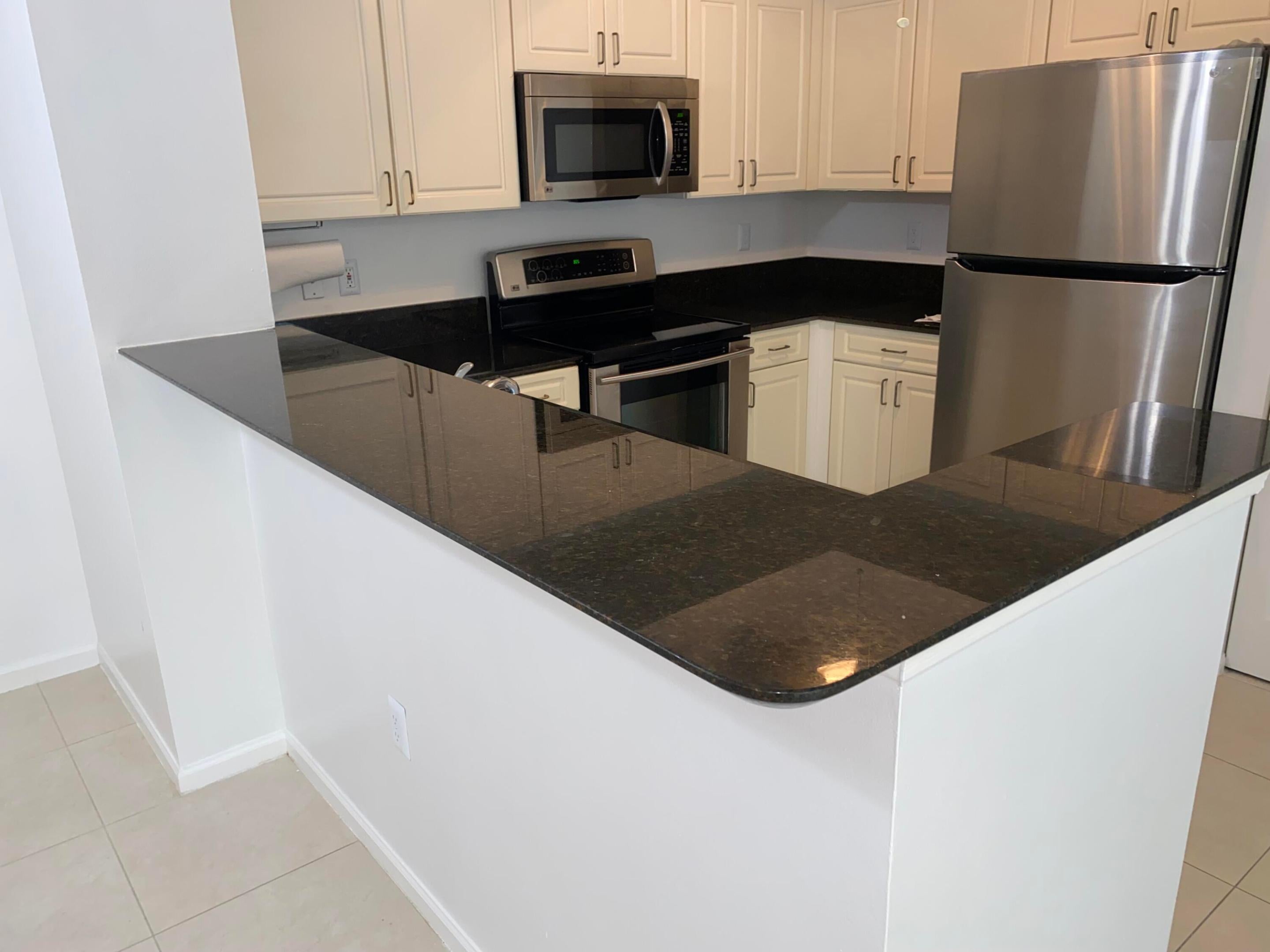 720 S Sapodilla Avenue 408
