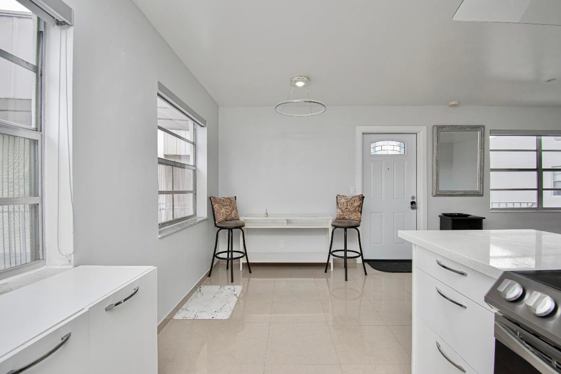 KINGS POINT CAPRI CONDOS - Residential