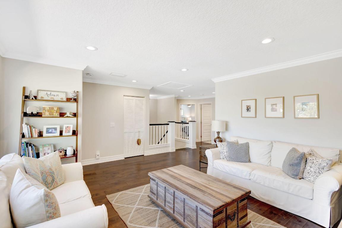 PGA RESORT COMMUNITY OF MONTEREY POINTE - Residential