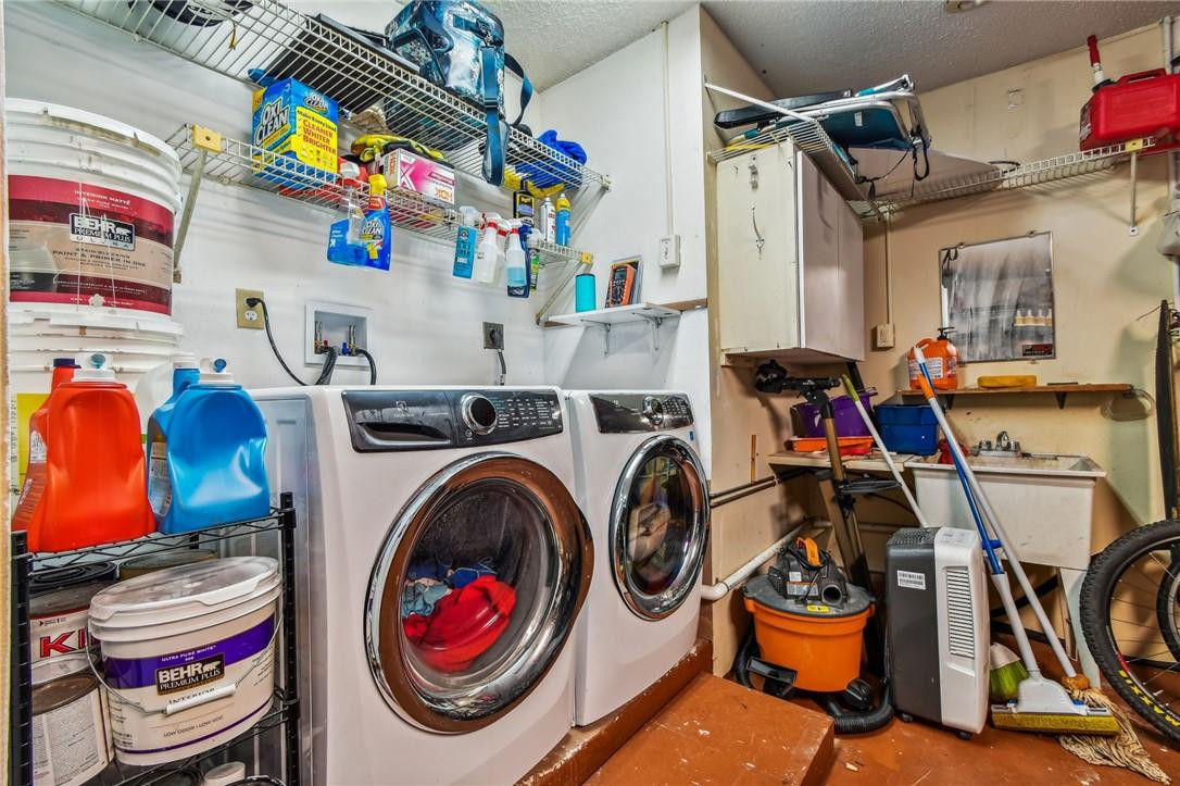 The Hollows Of Deer Creek - Residential