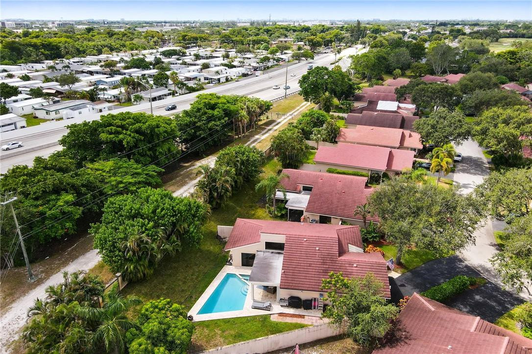 The Hollows Of Deer Creek - Residential