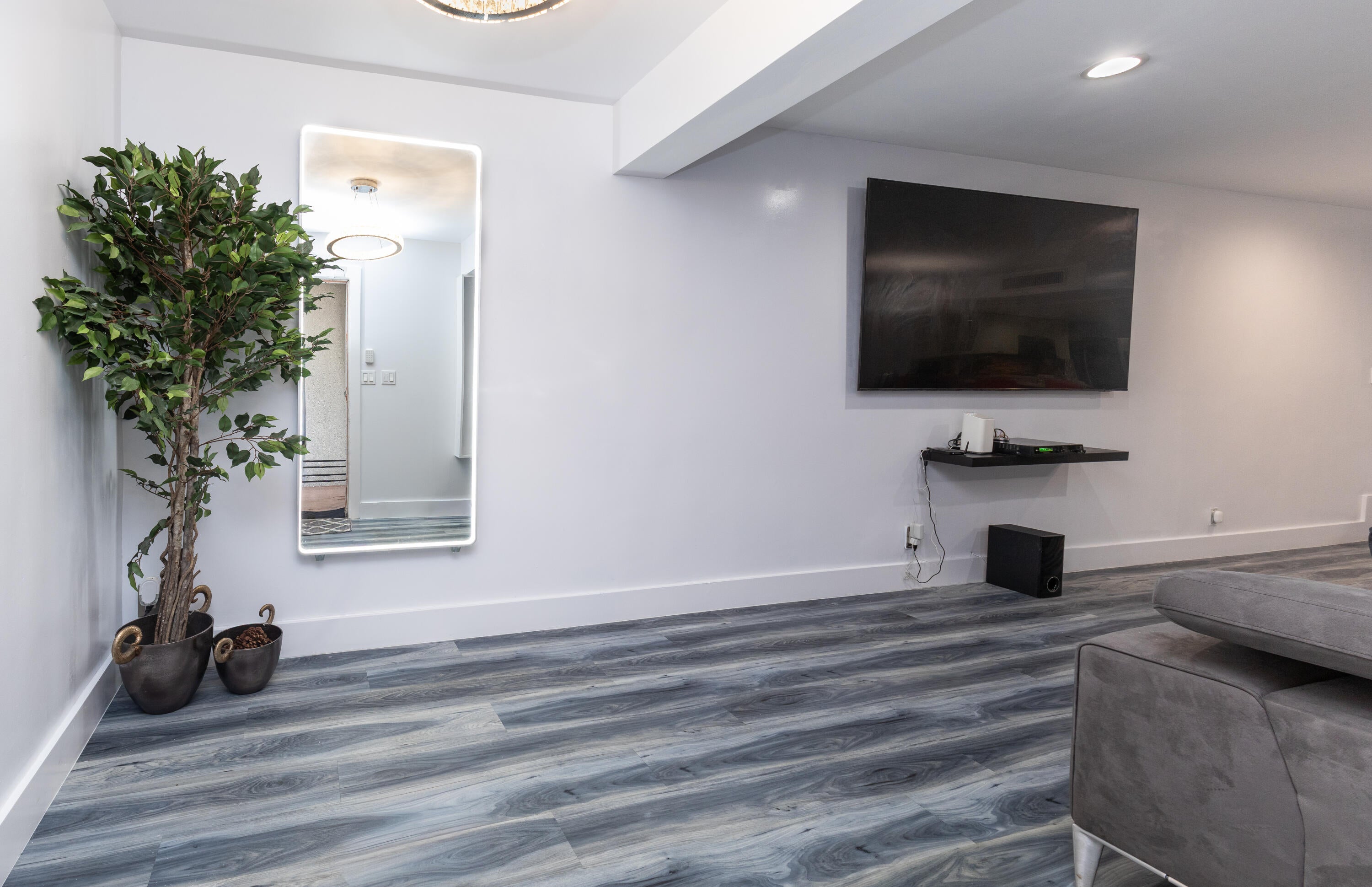 6479 Racquet Club Drive