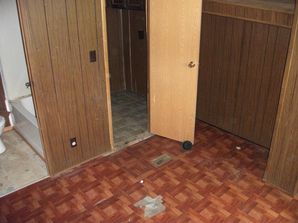 Four Seasons - Residential