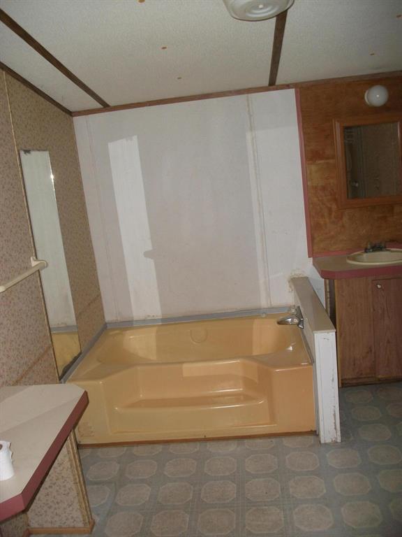 Four Seasons - Residential