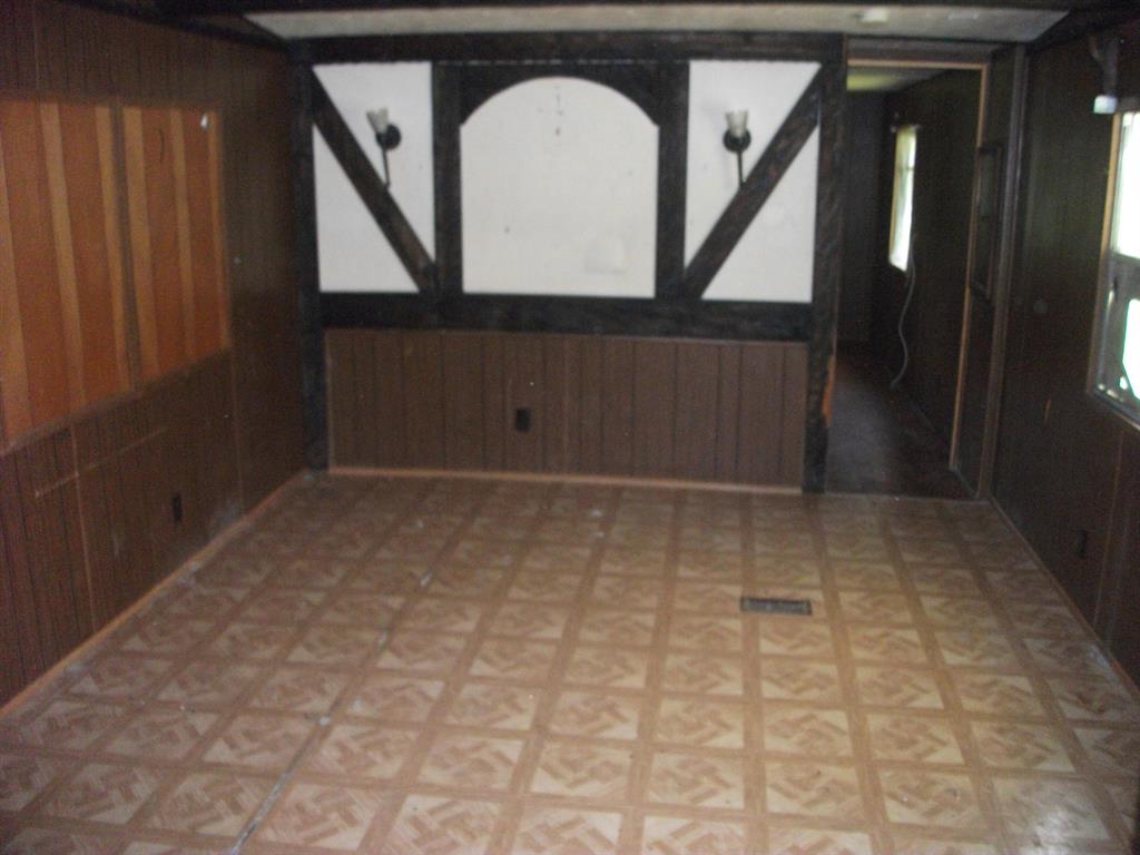 Four Seasons - Residential