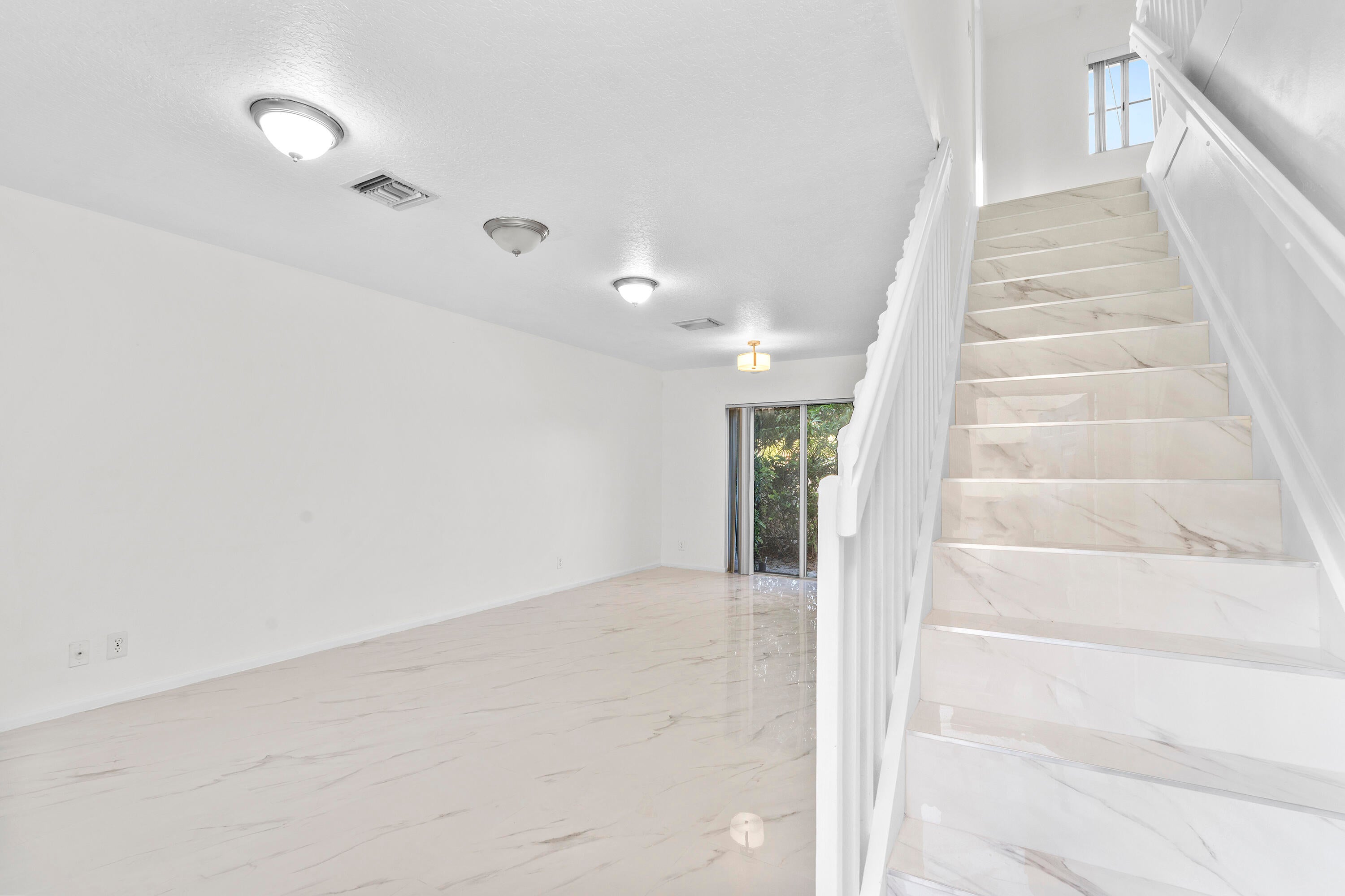 190 SE 2nd Street