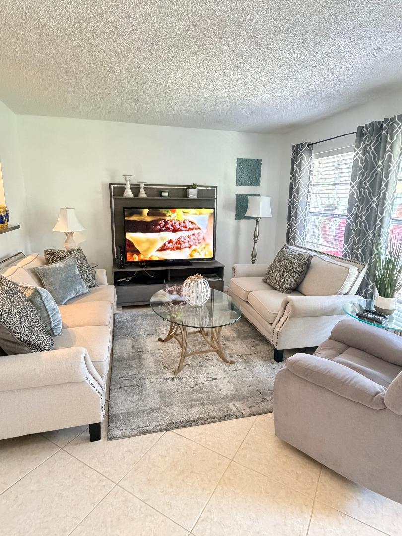 SNUG HARBOR GARDENS CONDO - Residential Lease