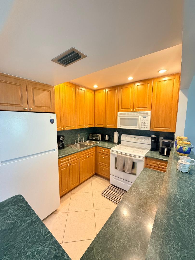SNUG HARBOR GARDENS CONDO - Residential Lease