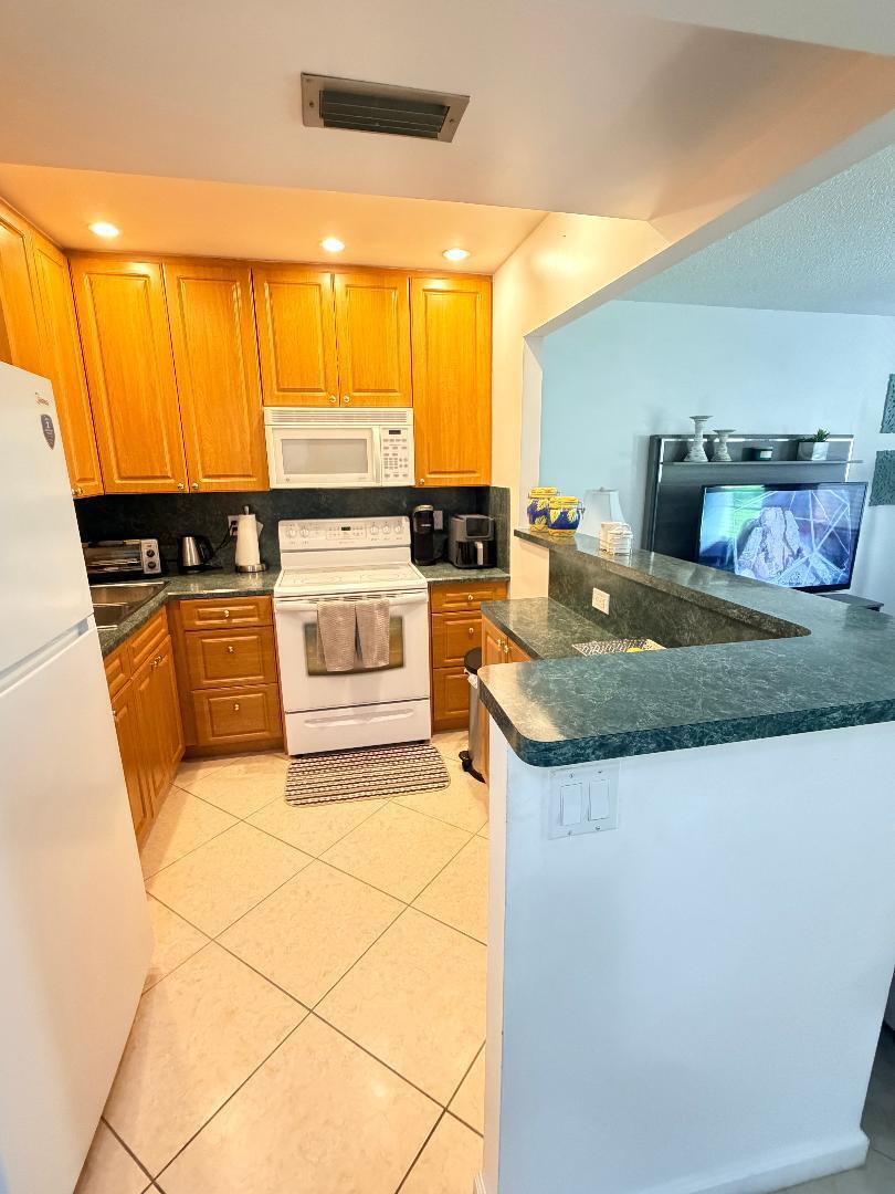 SNUG HARBOR GARDENS CONDO - Residential Lease