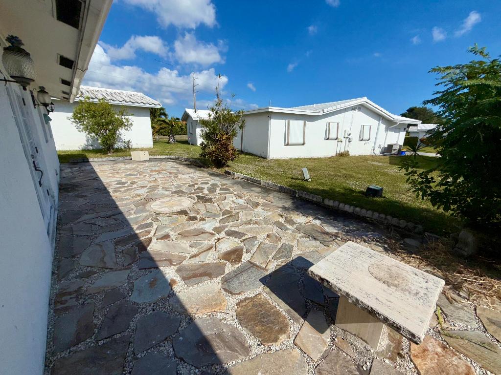 PALM BEACH LEISUREVILLE SEC 10 - Residential Lease