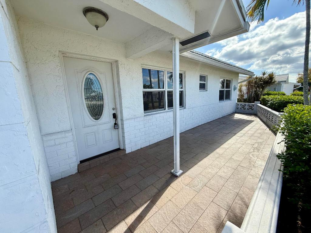 PALM BEACH LEISUREVILLE SEC 10 - Residential Lease