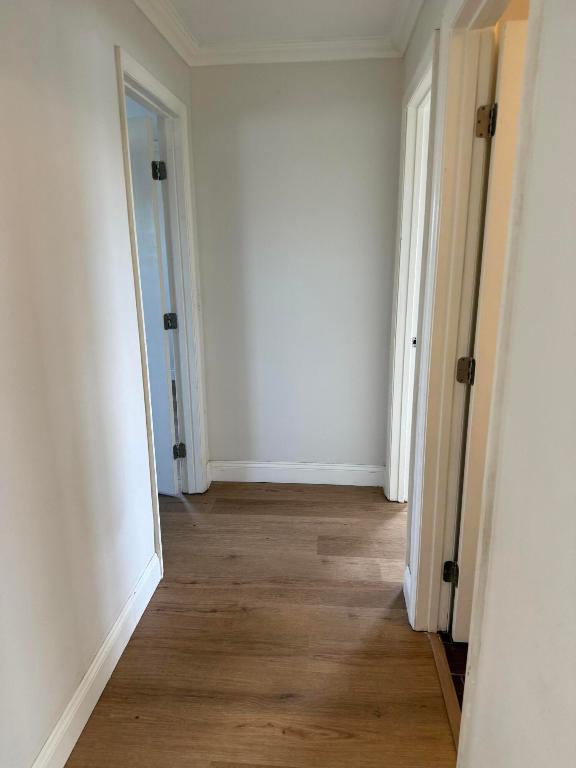 PALM BEACH LEISUREVILLE SEC 10 - Residential Lease