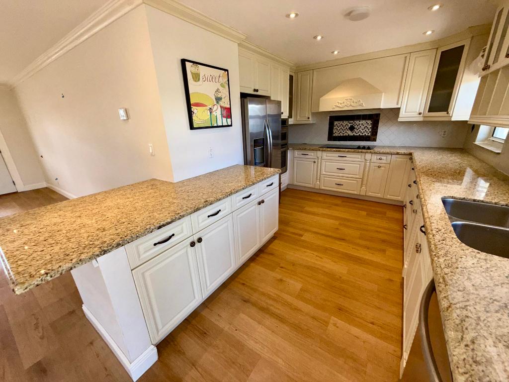 PALM BEACH LEISUREVILLE SEC 10 - Residential Lease