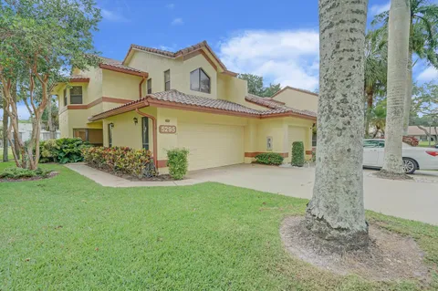 5295 10th Fairway Drive Unit 1, Delray Beach, FL MLS: R10989063
