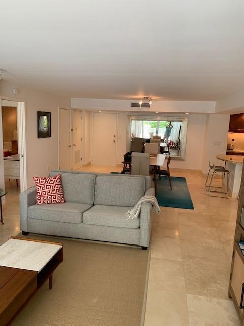 BARCLAY CONDO - Residential Lease