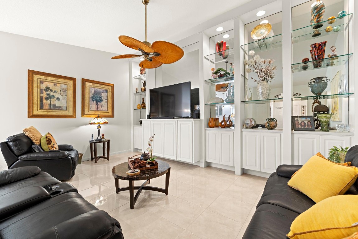 Riverwalk - Residential