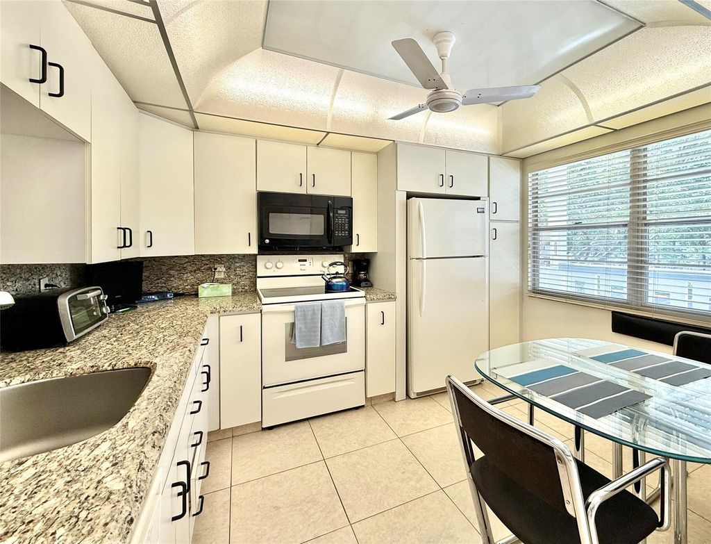 Photo of 2504 Antigua Ter #D2, Coconut Creek, FL 33066 (MLS # F10524677)