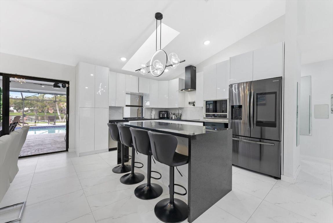 SUGAR POND MANOR OF WELLINGTON - Residential Lease