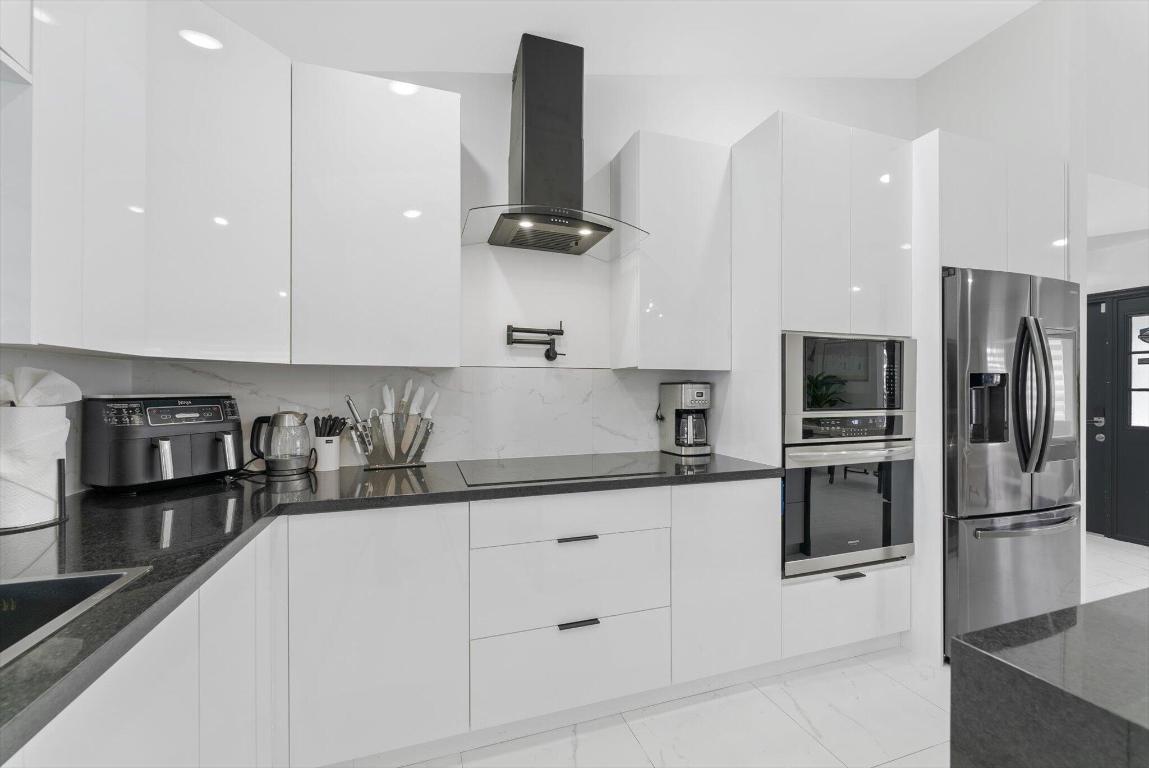 SUGAR POND MANOR OF WELLINGTON - Residential Lease