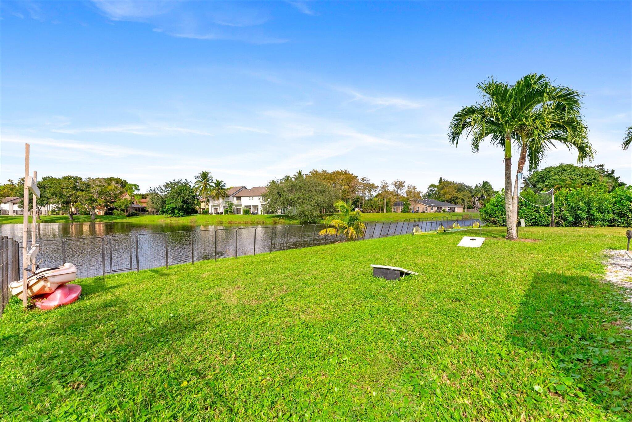 SUGAR POND MANOR OF WELLI - Residential Lease