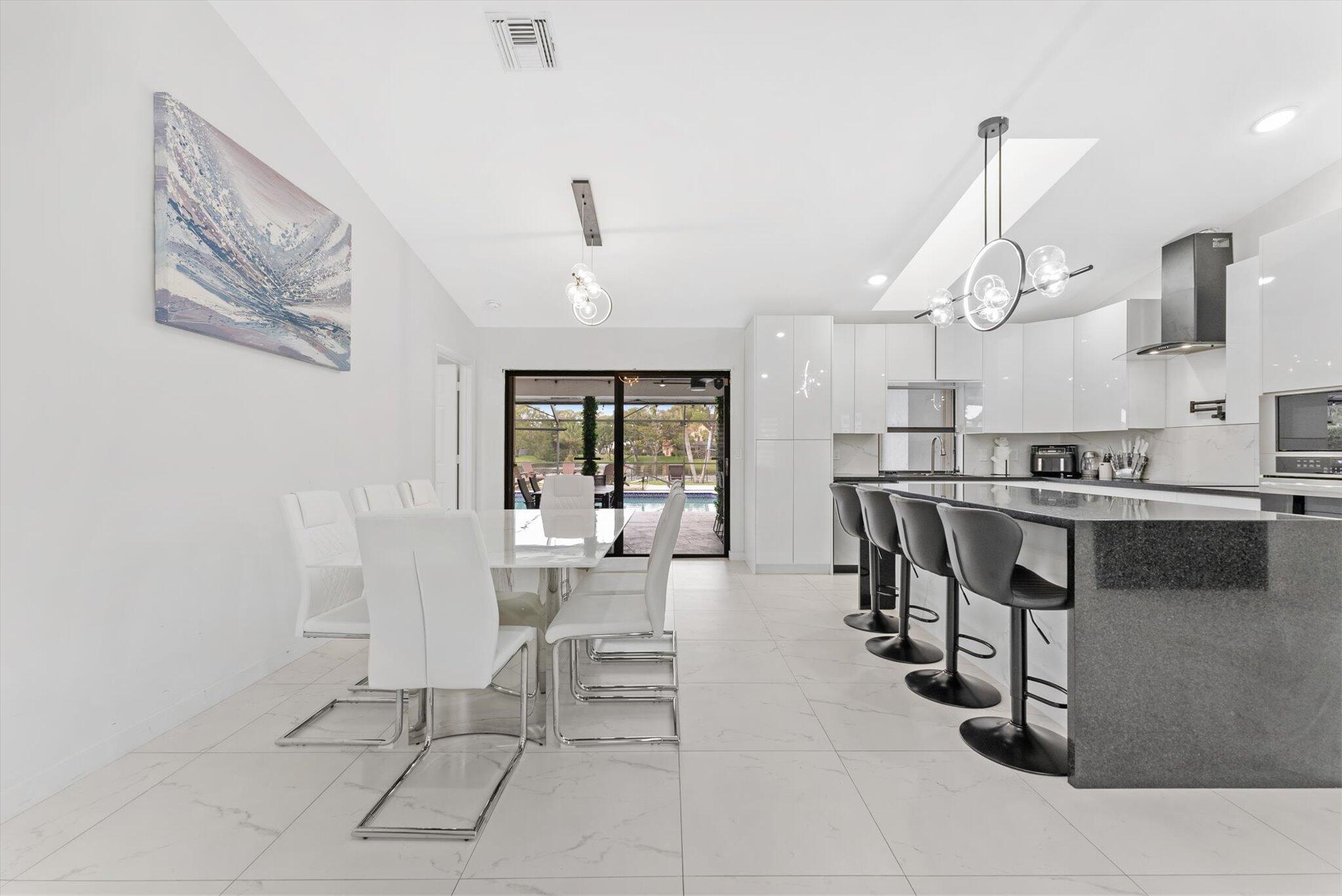 SUGAR POND MANOR OF WELLI - Residential Lease