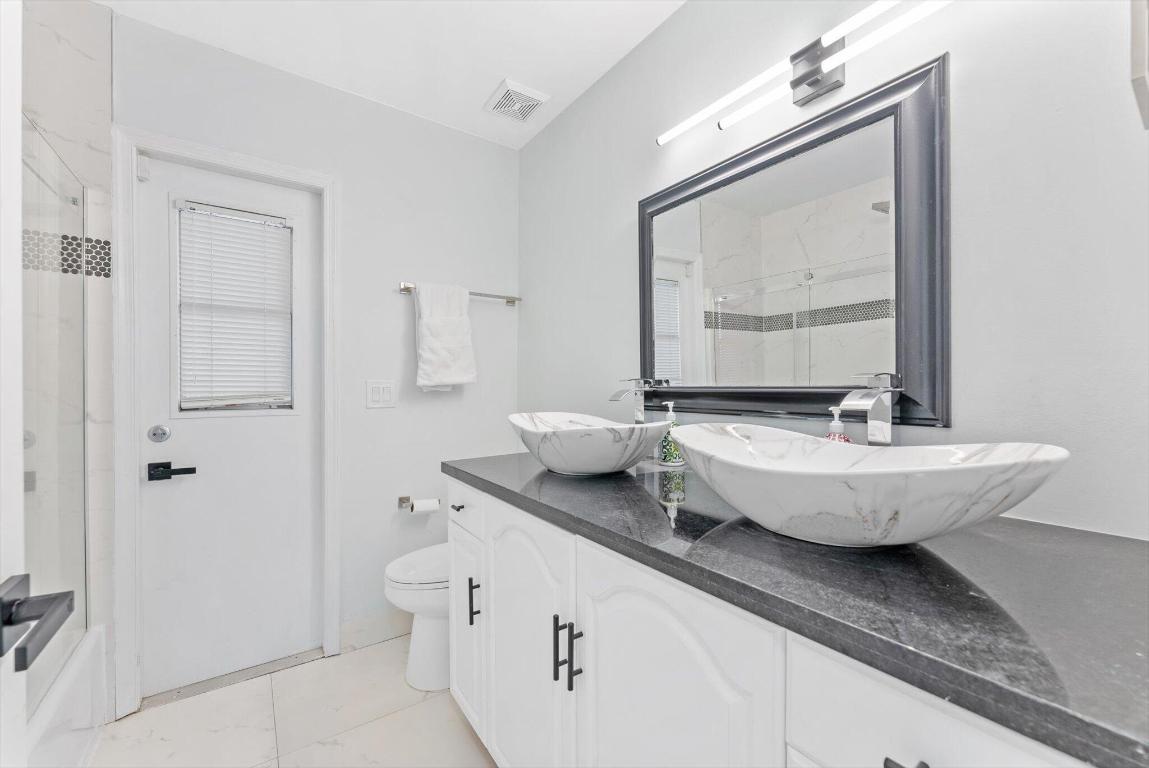 SUGAR POND MANOR OF WELLINGTON - Residential Lease