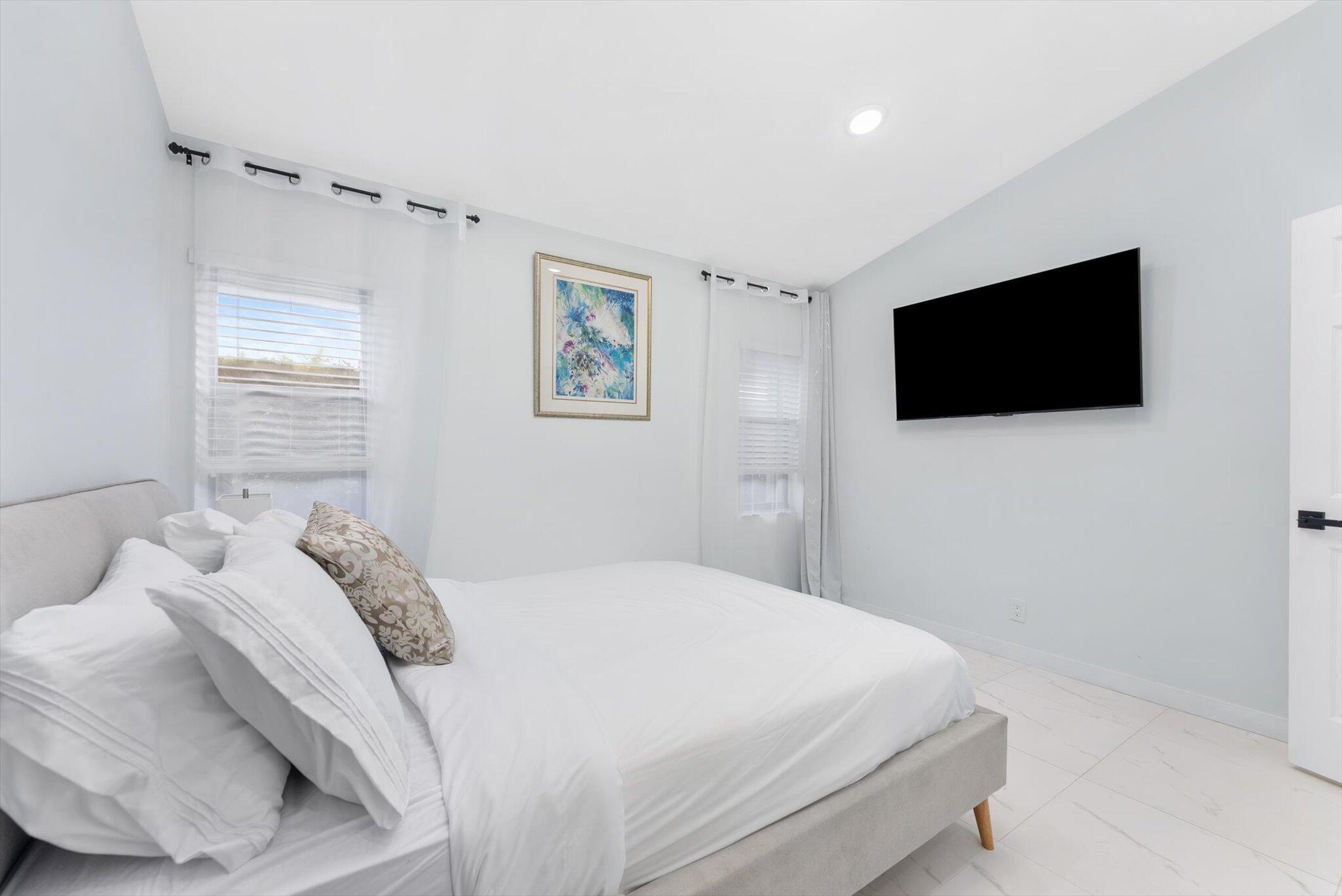 SUGAR POND MANOR OF WELLI - Residential Lease