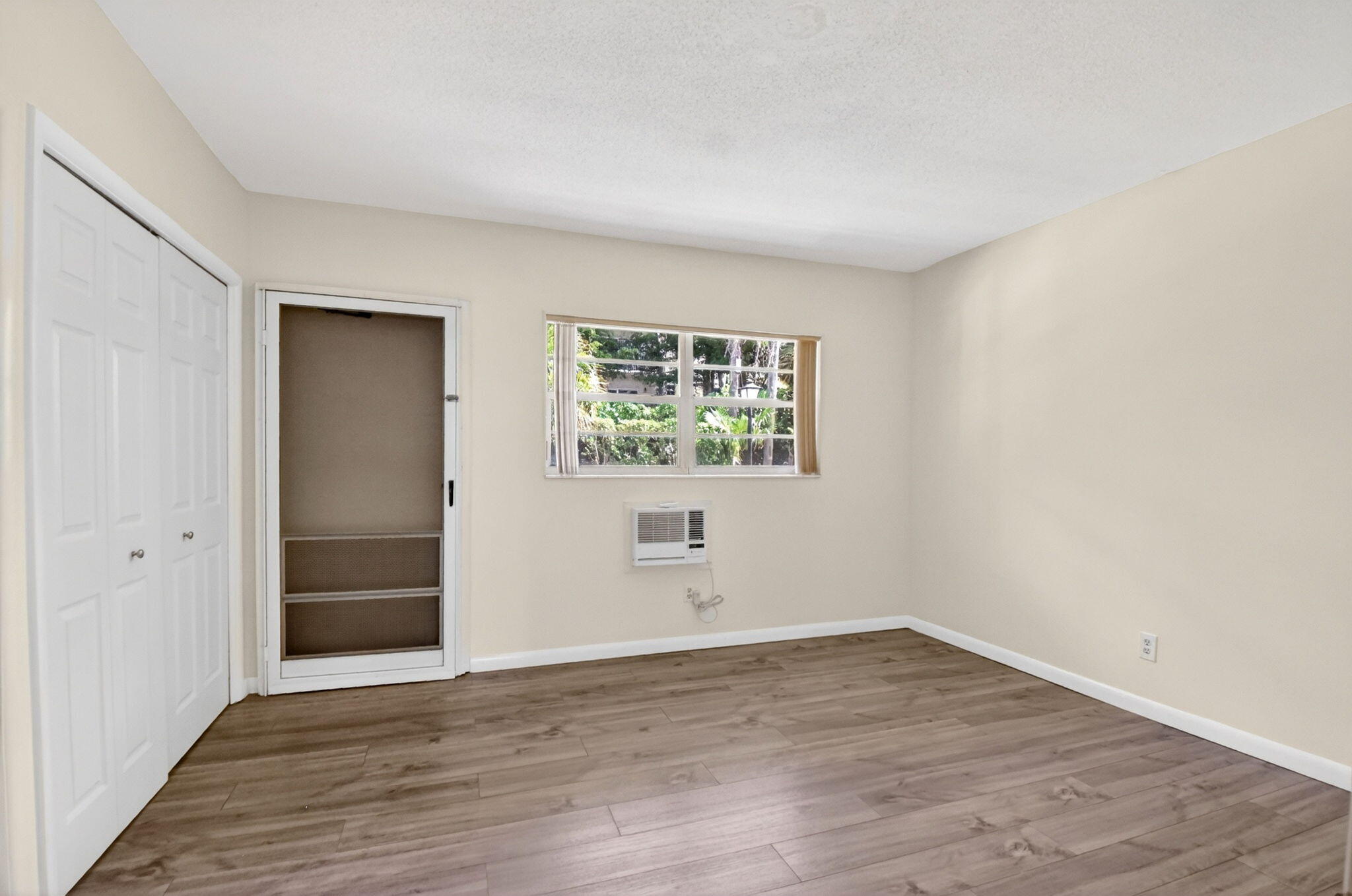 TWENTY FOUR TWENTY CORP OF HAMPSHIRE GARD - Residential