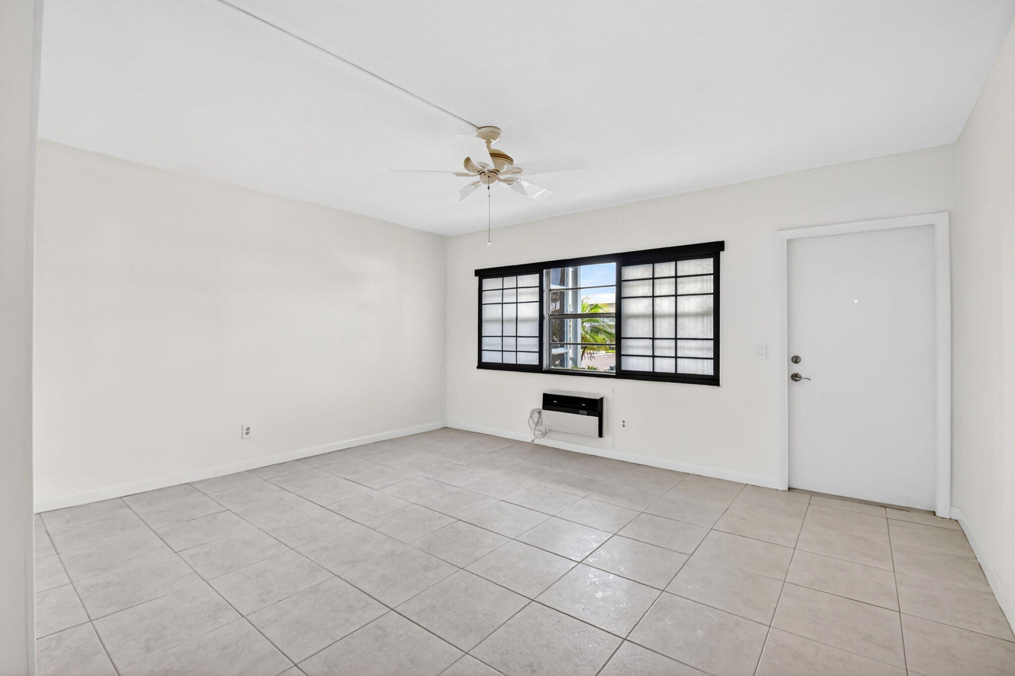 TWENTY FOUR TWENTY CORP OF HAMPSHIRE GARD - Residential