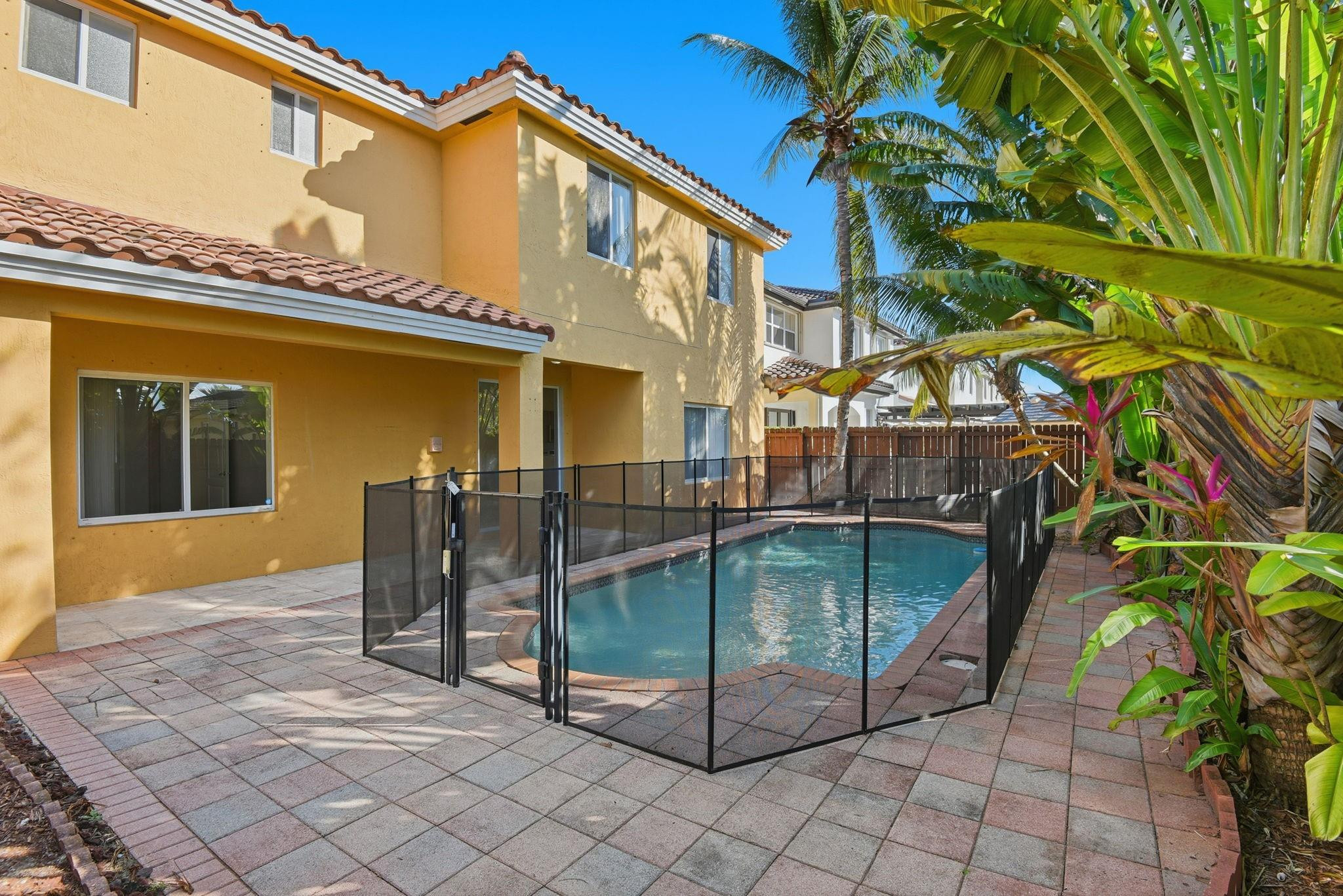 Kendall Country Estates - Residential