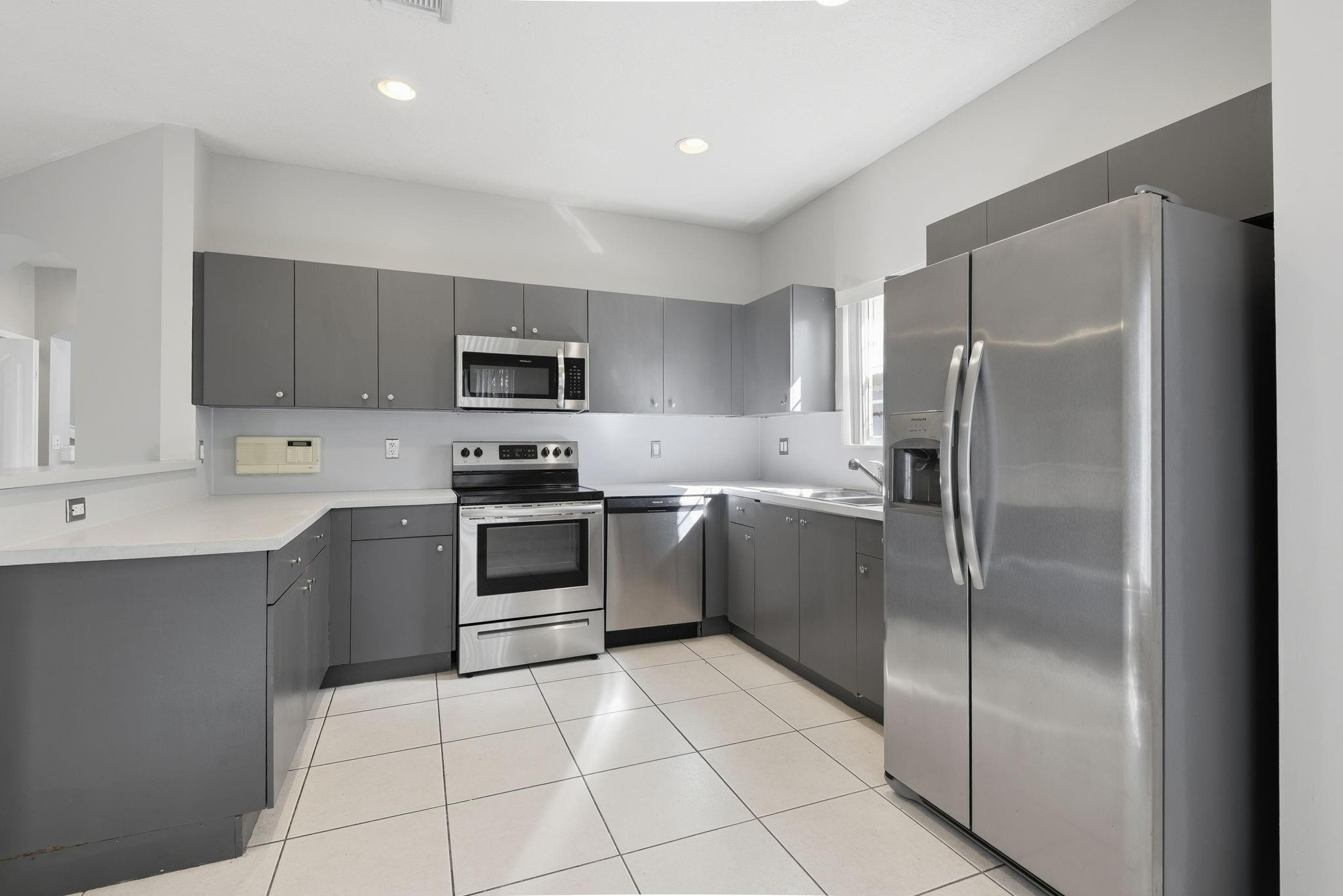 Kendall Country Estates - Residential