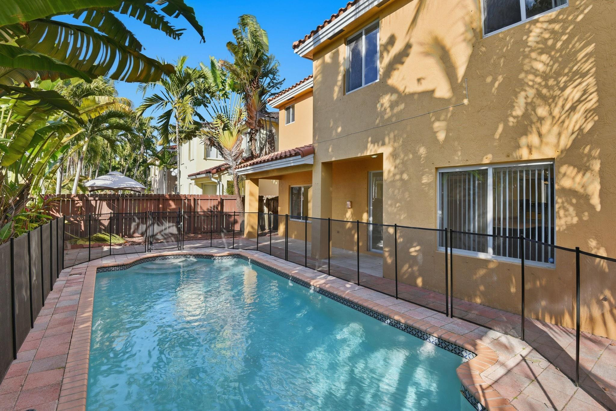 Kendall Country Estates - Residential