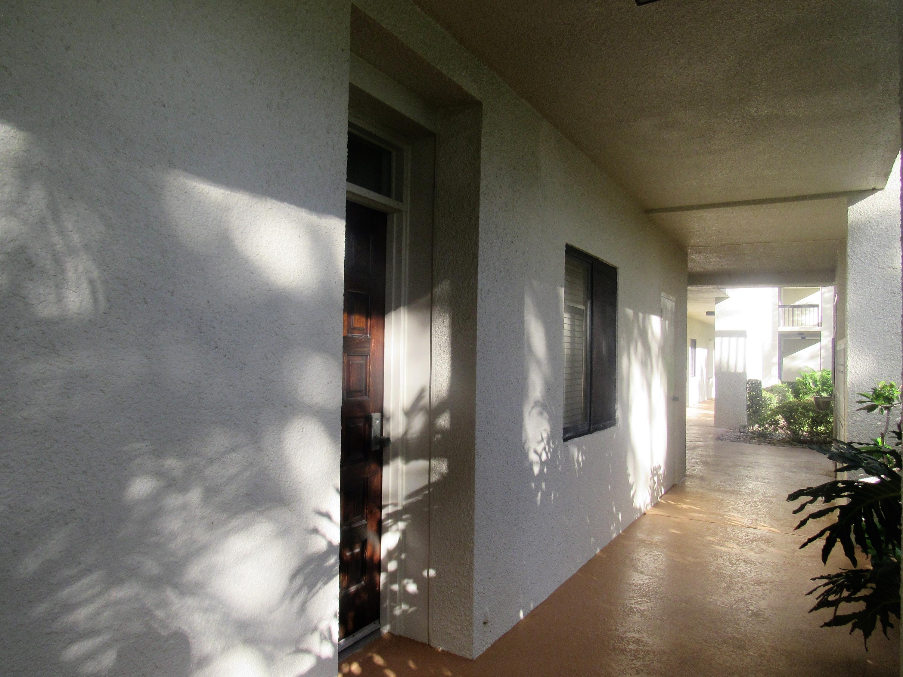 LANDS OF THE PRESIDENT CONDO 8 - Residential