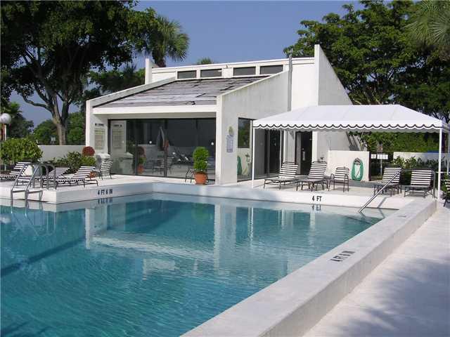 LANDS OF THE PRESIDENT CONDO 8 - Residential