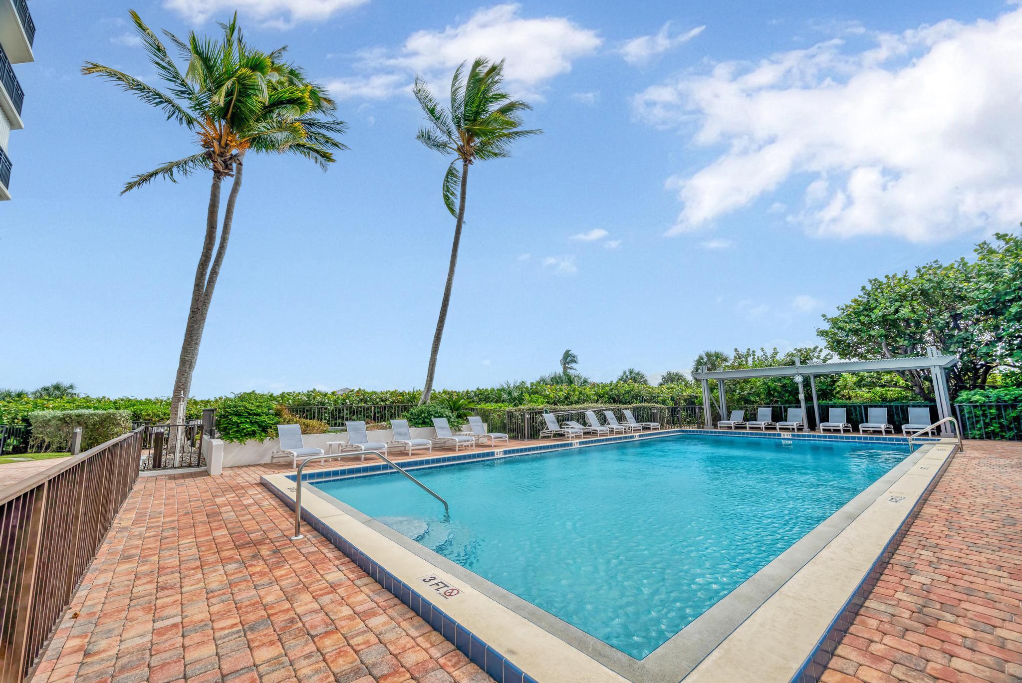 BARCLAY BEACH CLUB PHASE 1, A CONDOMINIUM - Residential