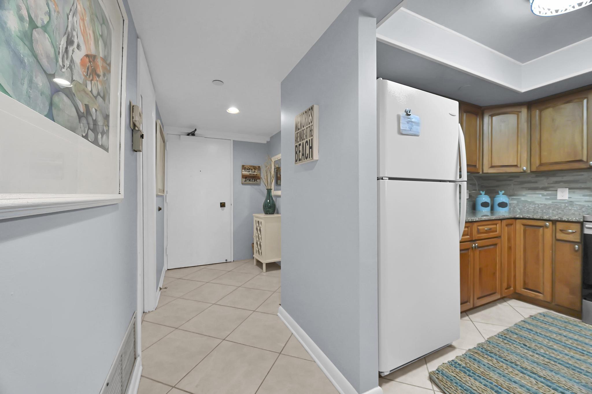 2800 N Highway A1a 302