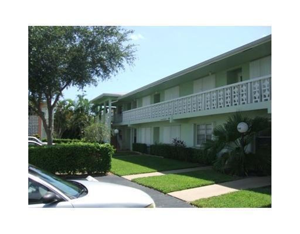 Photo of 1561 NW 20th Avenue #101, Delray Beach, FL 33445 (MLS # B26024529)