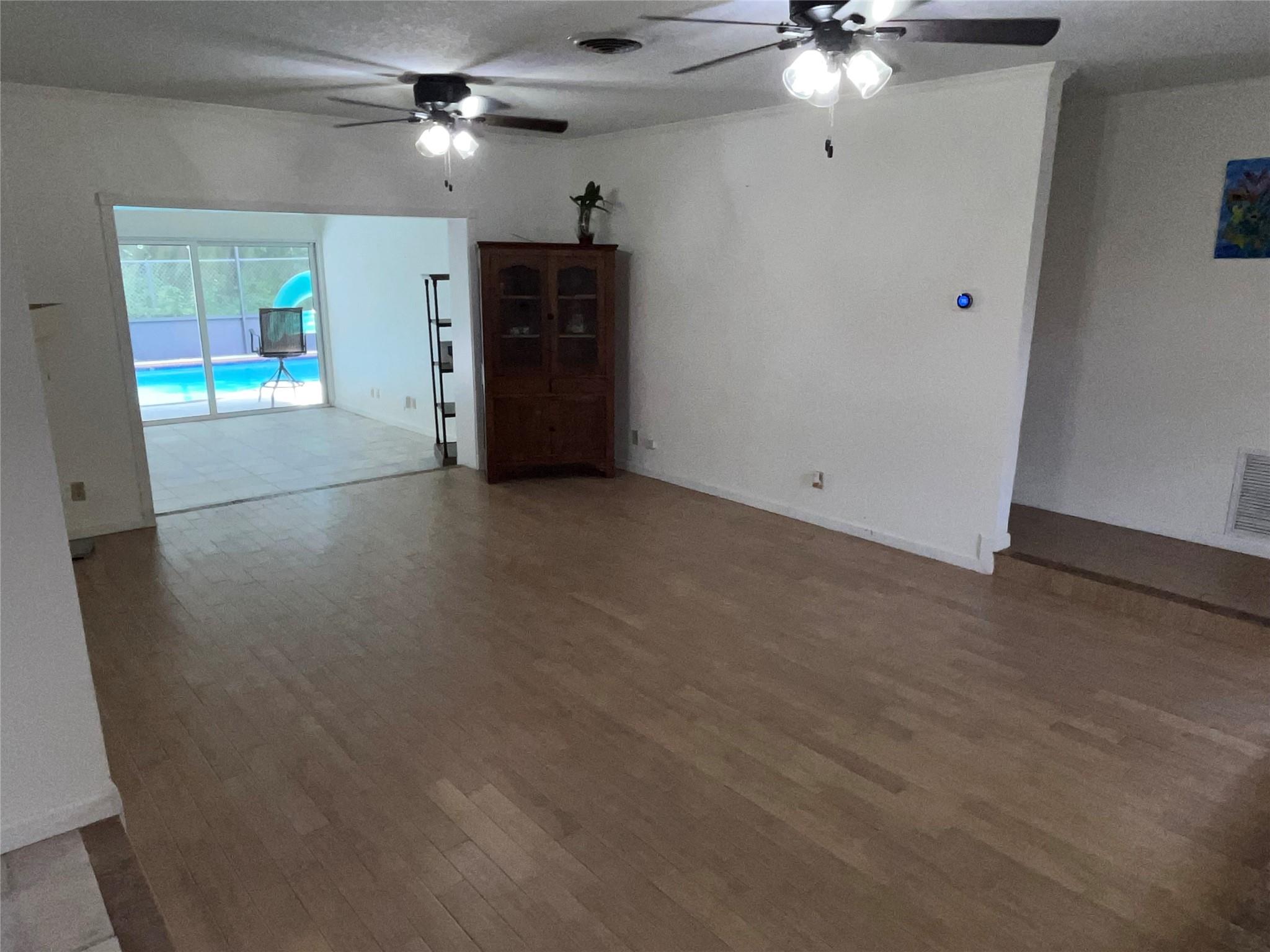 Oakland Hills 4th Sec 80- - Residential