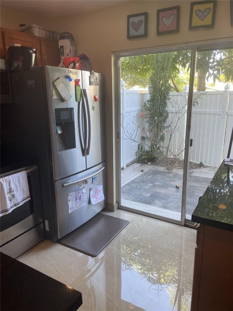 3007 NW 5th Ter