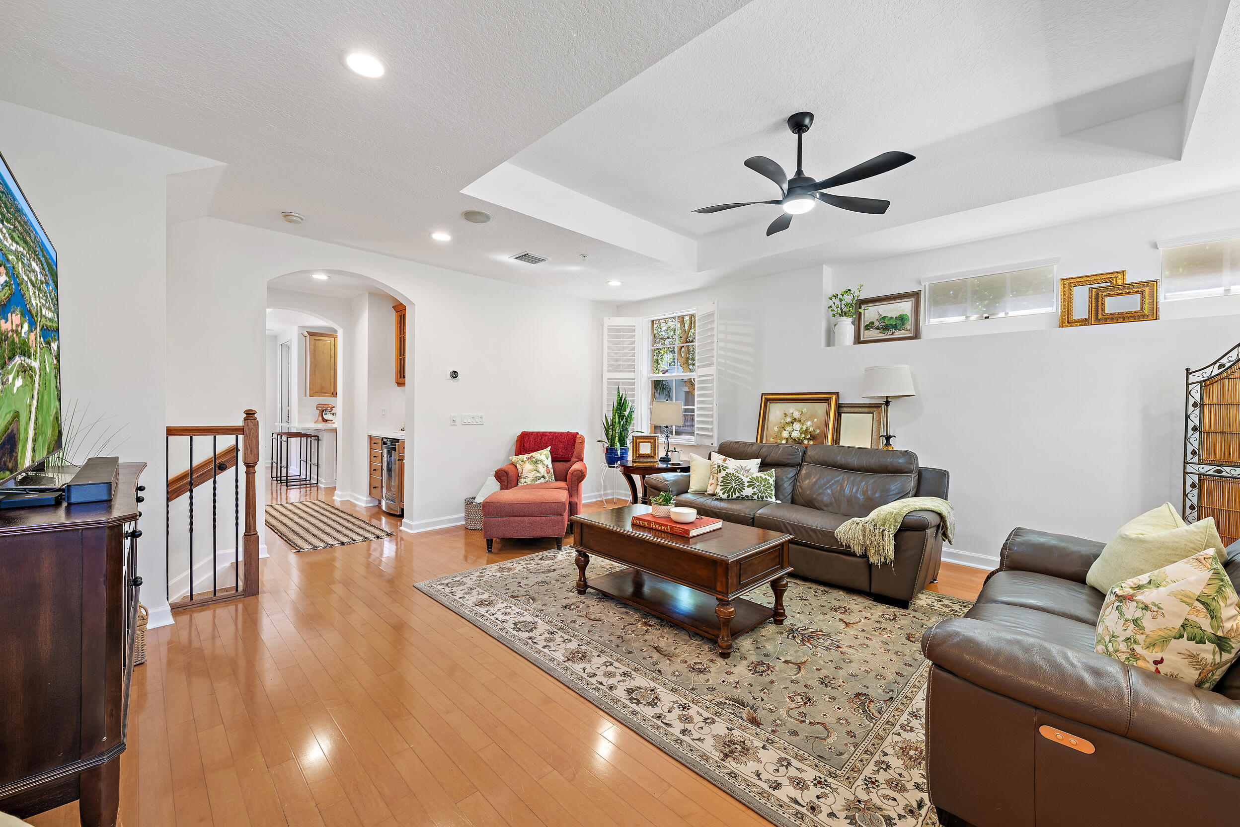 2502 Gardens Parkway