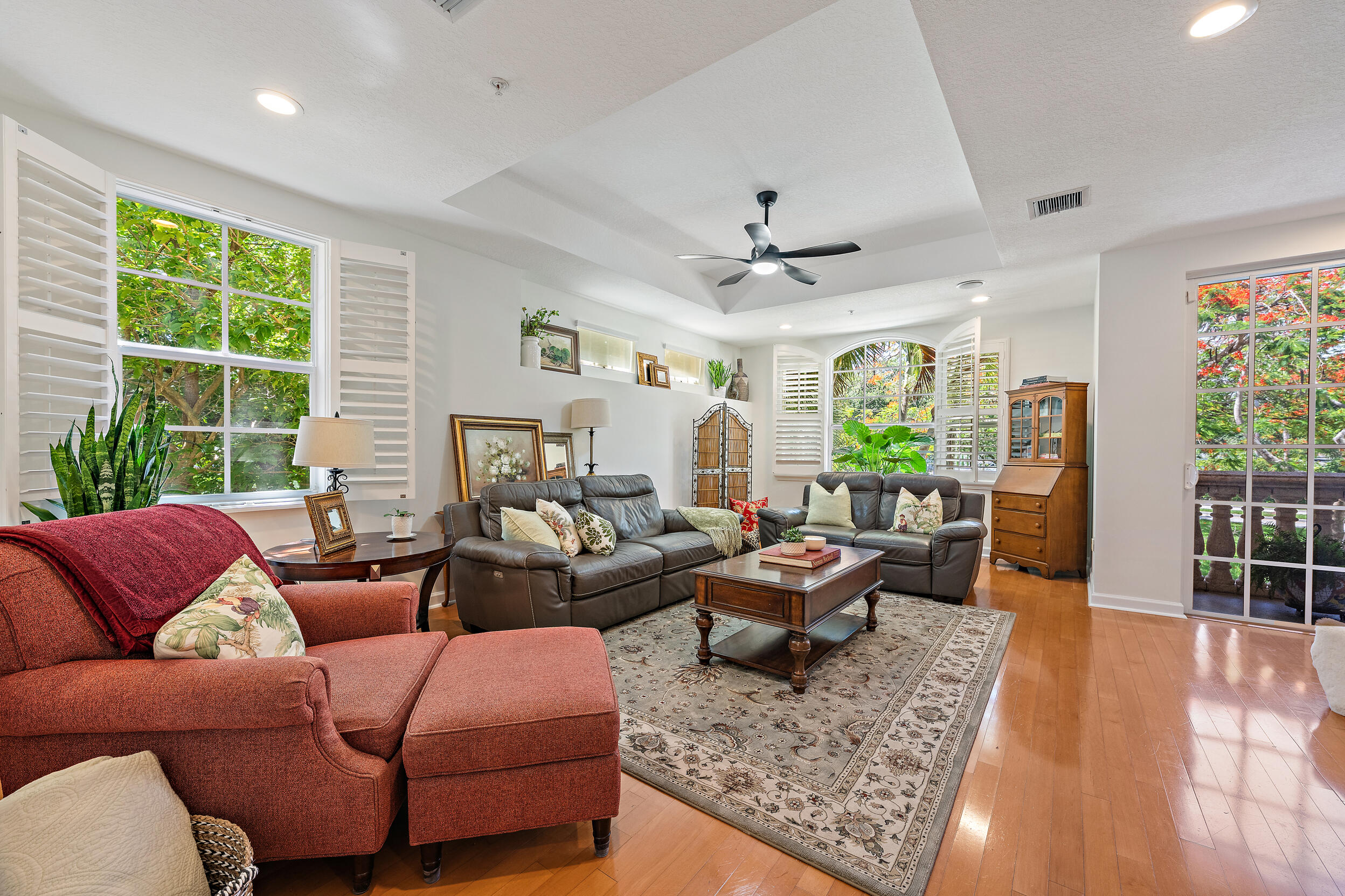 2502 Gardens Parkway