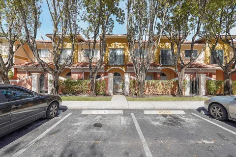 1406 S Santa Catalina Circle, North Lauderdale, FL MLS: R11065944