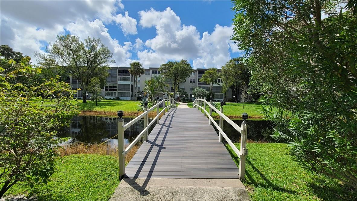 CYPRESS CHASE - Residential