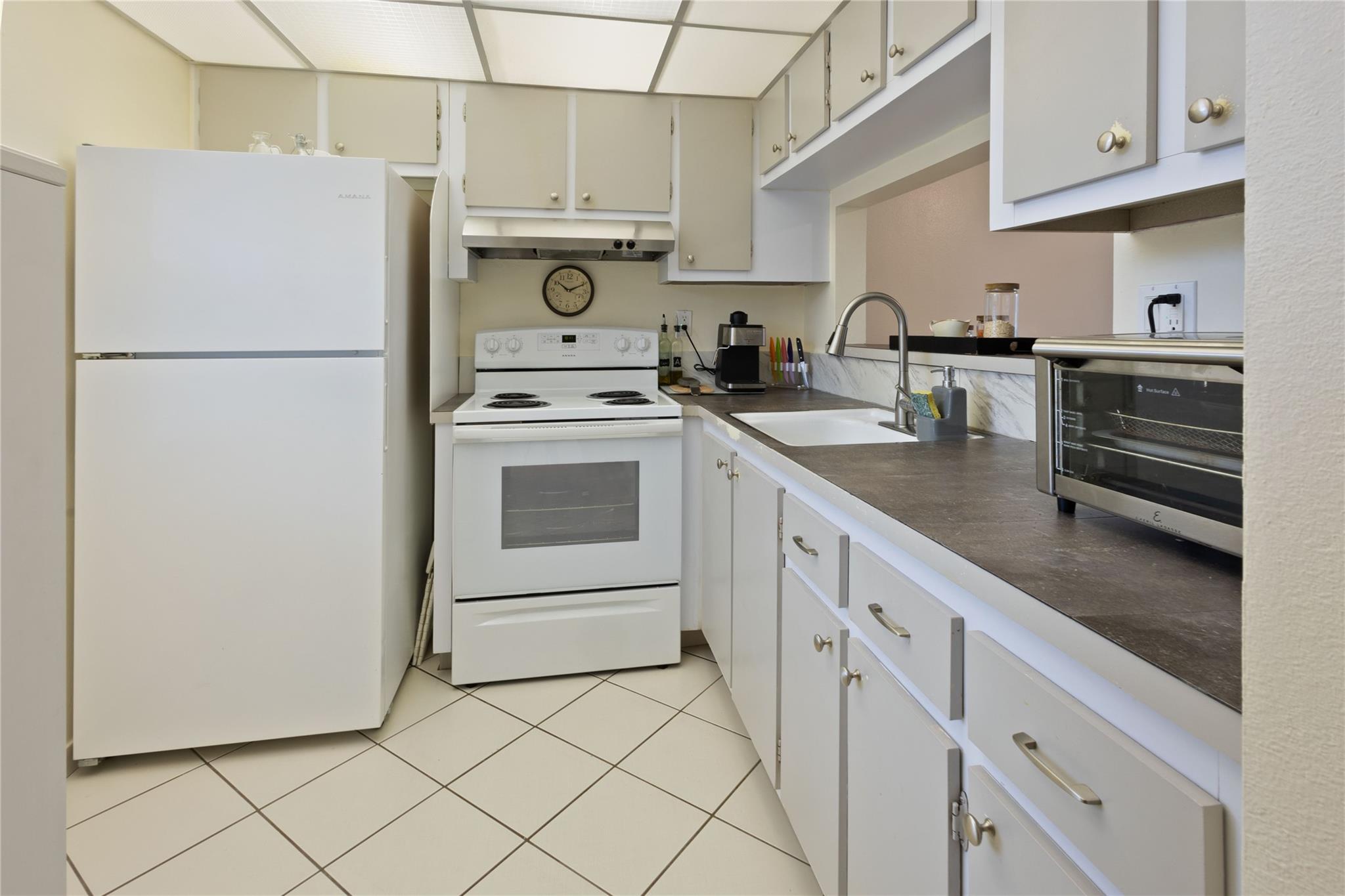 Lime Bay Condominium - Residential